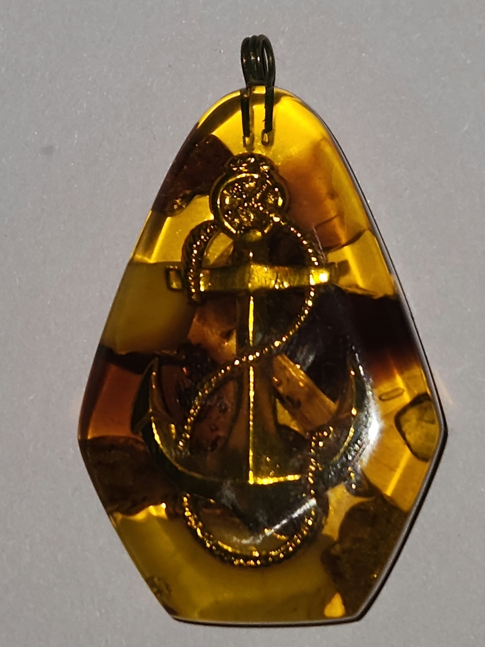 Amber Coastal Nautical Theme Anchor Pendant Vintage Fashion Accessory